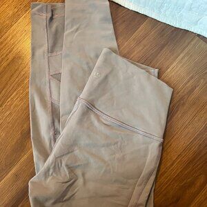 Lululemon Wunder Under High Rise Tech Mesh Leggings size 4